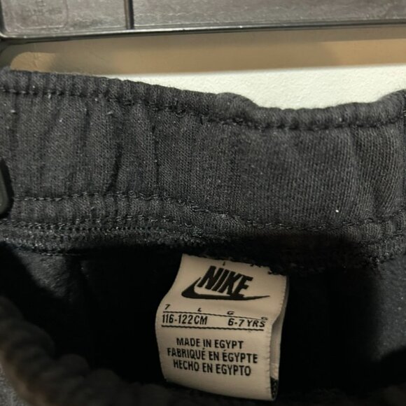 Black Nike Sweatpants - Picture 3 of 3